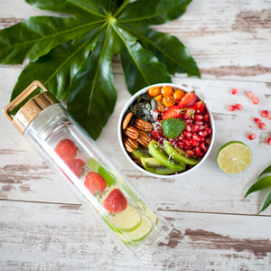 Strawberry, Lime & Wild Mint Detox Water // @_tasteoflife_